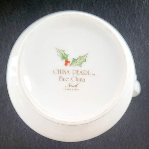 China Pearl NOEL Fine China Liling Cream & Sugar Bowl Serving Set Holly & Berry - Picture 6 of 11